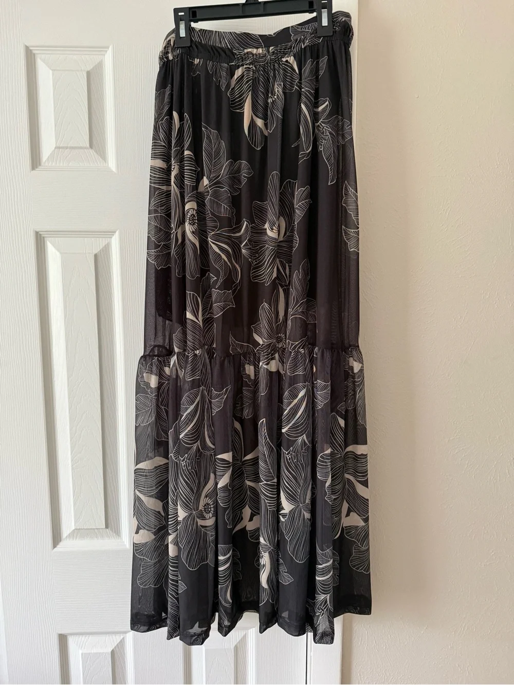 Dress To Tulle Floral Skirt size Medium